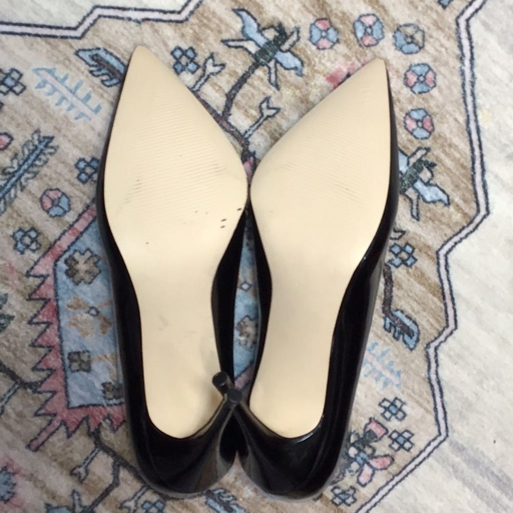 Guess ‘Ondrea2’ Black Faux Patent Point Toe High Heel Booties Sz.7 - Picture 7 of 9
